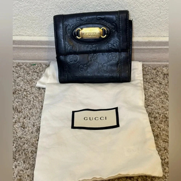 Gucci Black Leather Authentic Gucci GG Pattern Folding Wallet W/Dustbag - Picture 1 of 11
